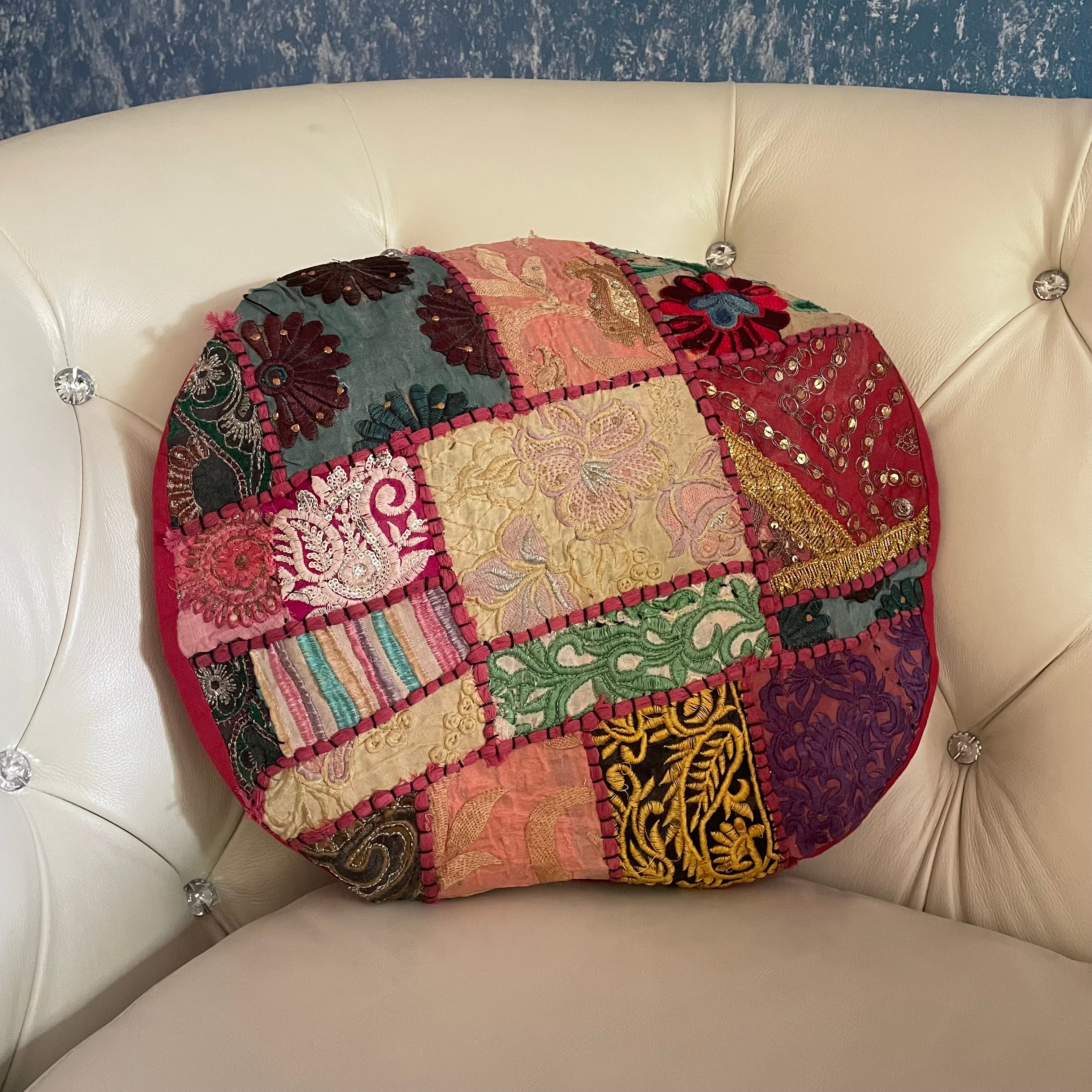 Round hot sale pillow covers