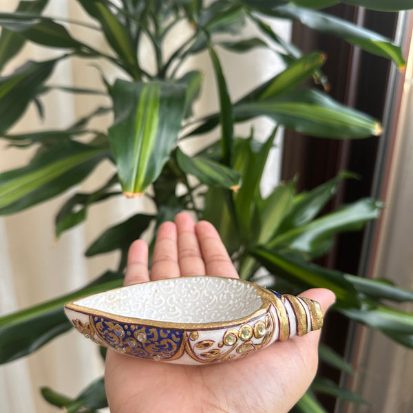 Marble Shell Shaped Bowl